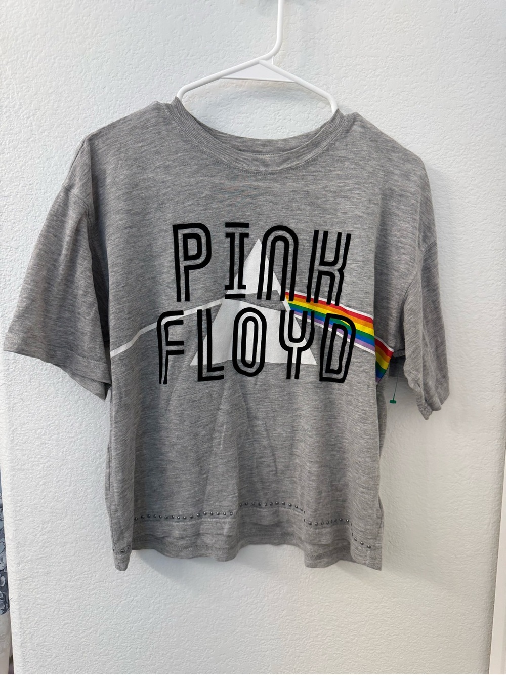 Pink Floyd Gray Tee with Rainbow Graphic small women’s